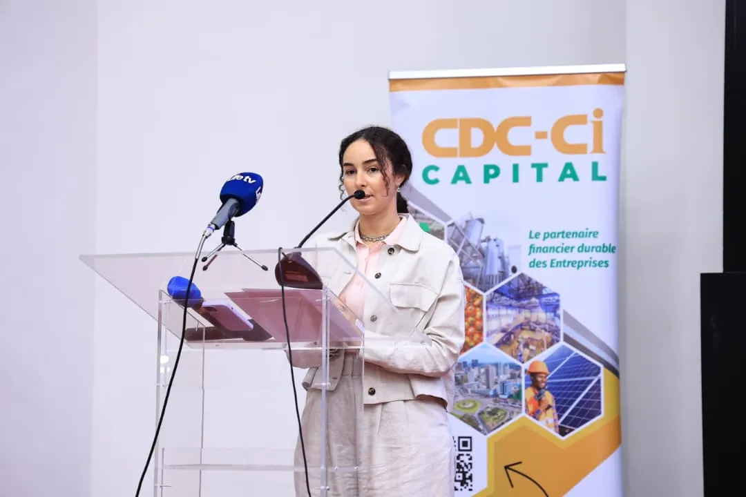 Prise de parole au pupitre CDC-CI Capital